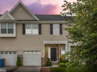 122 Oakridge Dr, Mount Royal, NJ 08061