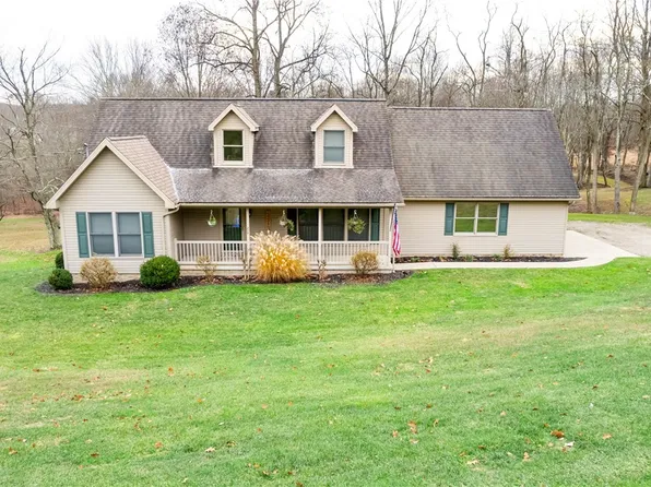 203 Doll St, Weirton, WV 26062