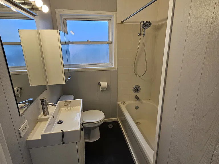 735 S Homer St — Photo 8