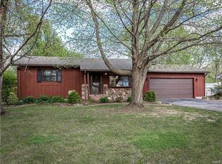 64 Carnation Dr, Collinsville, IL 62234