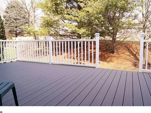 4th image of 120 Victoria Falls Ln