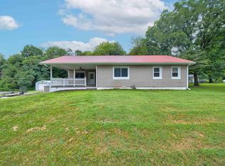 307 S Main St, Patoka, IN 47666
