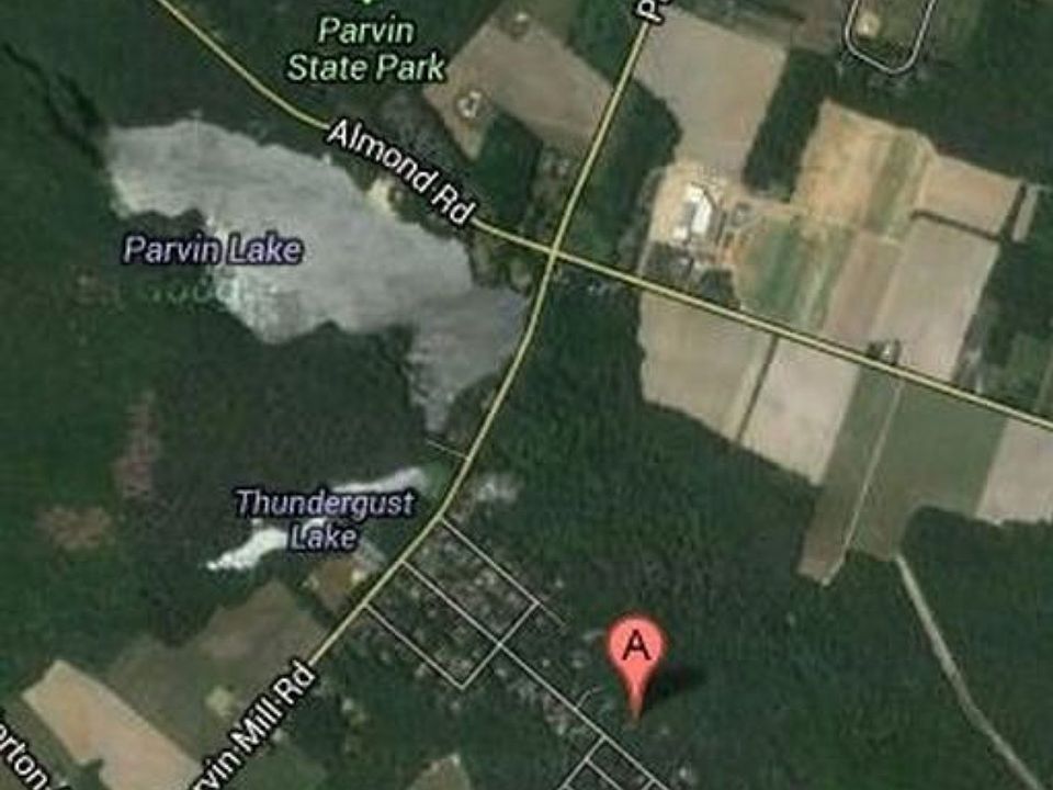 2nd image of 90 Middle Dr