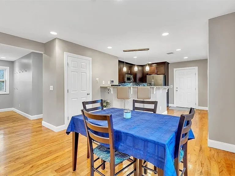 11 Hamlin Pl #B — Photo 14