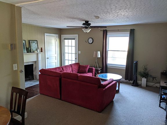 3rd image of 328 Strathmore Dr