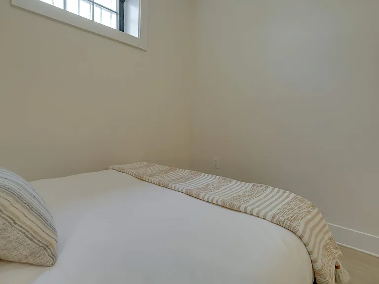 712 G St SE #B1 — Photo 22
