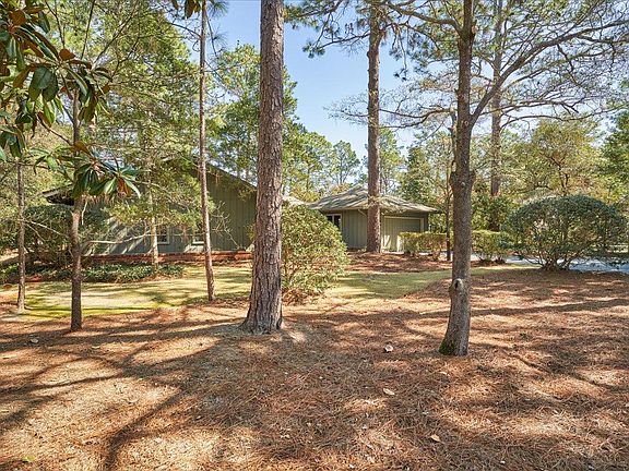 22 Bogie - Front Yard