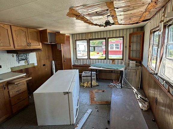 3rd image of 1542 Taki Dr #1542