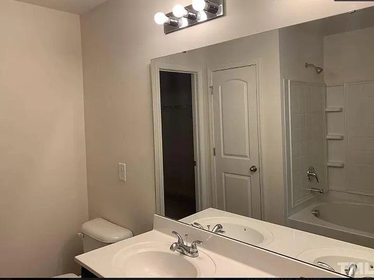 605 Minnestott Way — Photo 10