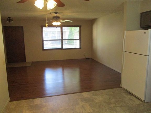 4th image of 205 S Ash St APT 7