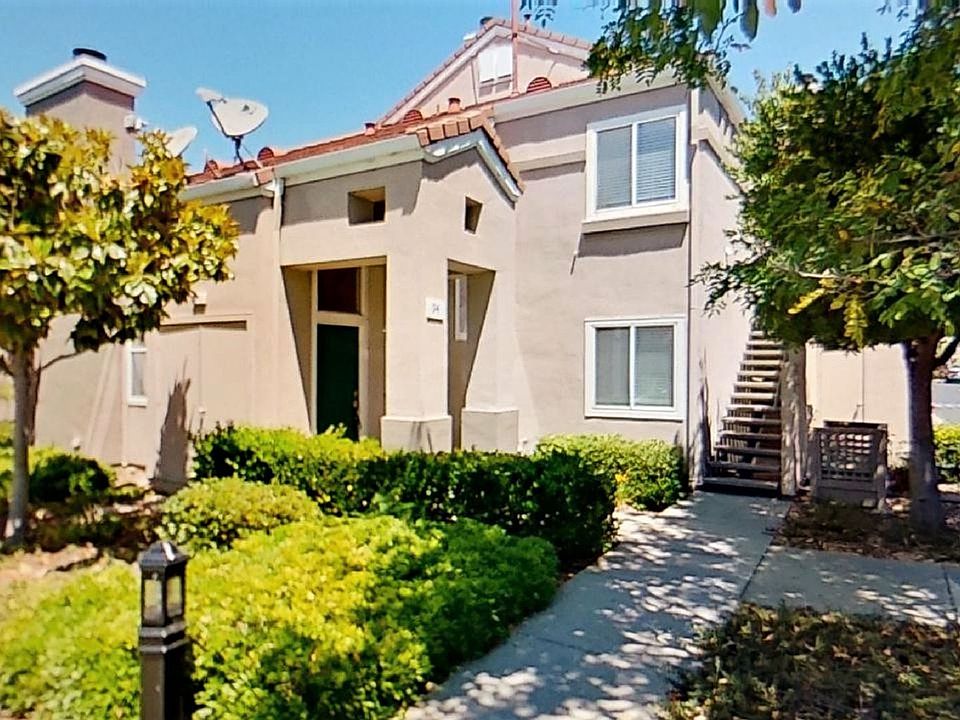 1st image of 94 Mirabelli Cir