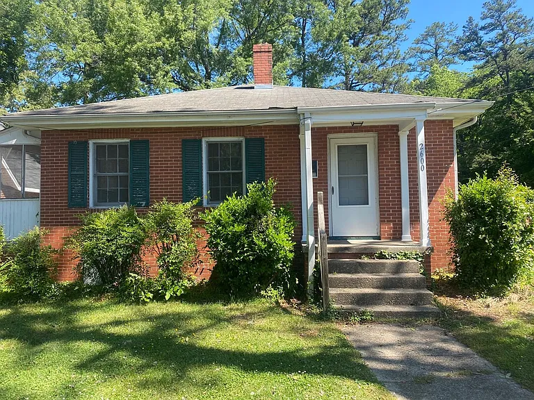 2600 Spring Garden St — Photo 1