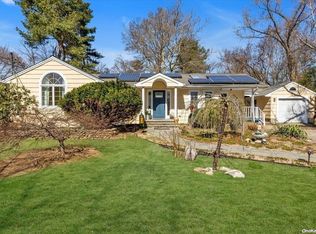 17 Saratoga Ave, East Northport, NY 11731