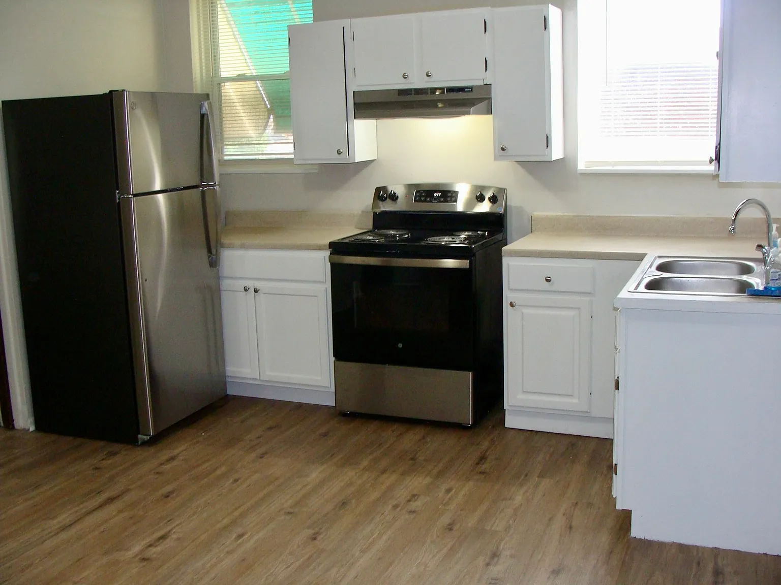 3829 South Compton Avenue, Unit A — Photo 3