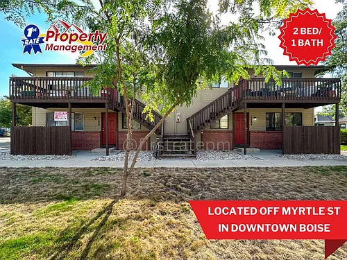 1188 W Lee St Photo 1