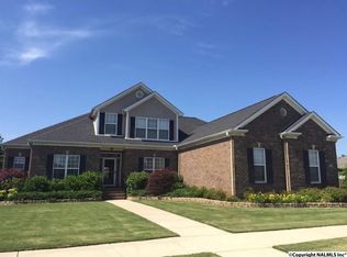 7 Crepe Dr, Huntsville, AL 35824