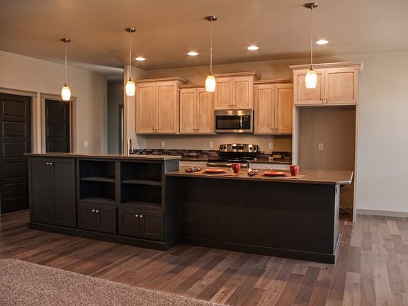 3rd image of 510 Stonehedge Way