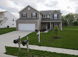 13317 Ashwood Dr, Fishers, IN 46038