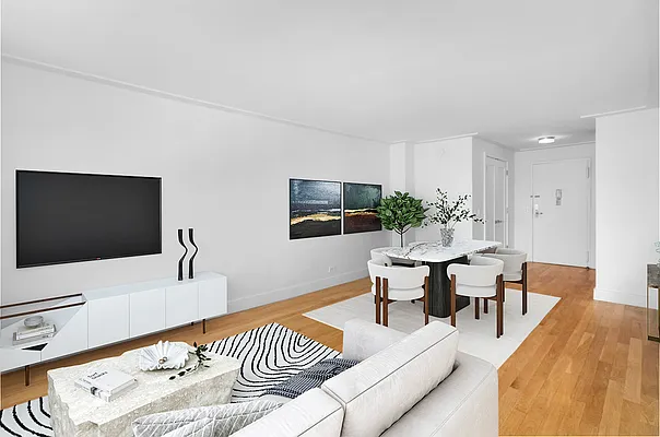 Rented by SR8 REALTY LLC | media 14