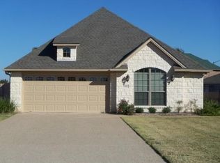 1746 Creekside Cir, College Station, TX 77845