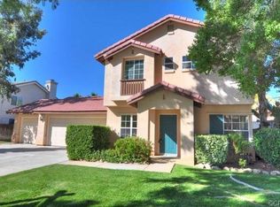 1343 Williamsburg Ln, Corona, CA 92882
