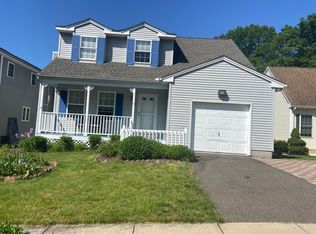 5 Adam Dr, Newington, CT 06111