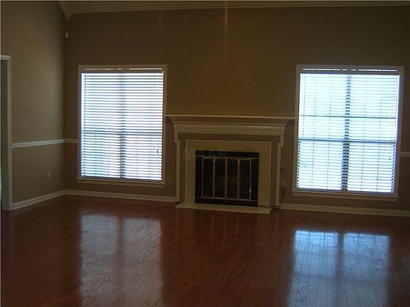 2nd image of 2136 Brackenbury Ln