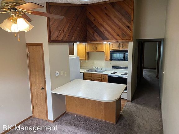 2nd image of 224 Sheetz St #3