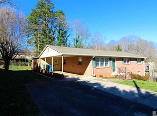 1723 10th Street Pl NW, Hickory, NC 28601