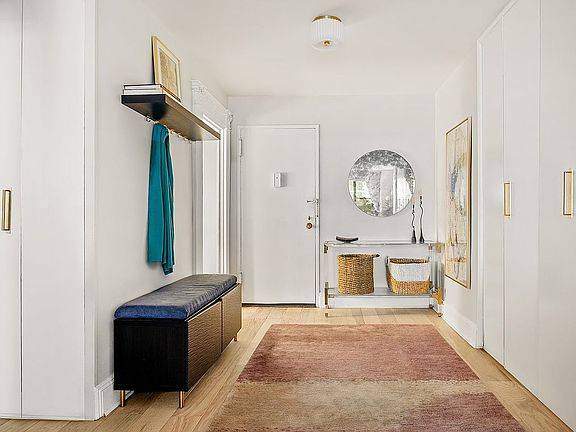 3rd image of 85 Livingston St APT 3C