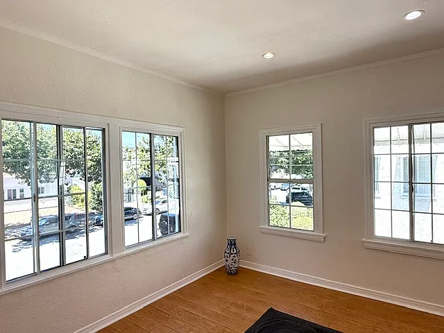 916 E Garfield Ave #1/2 — Photo 18