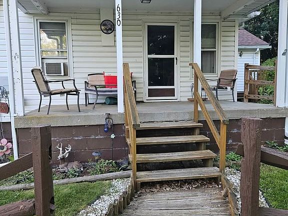 2nd image of 630 Railroad St