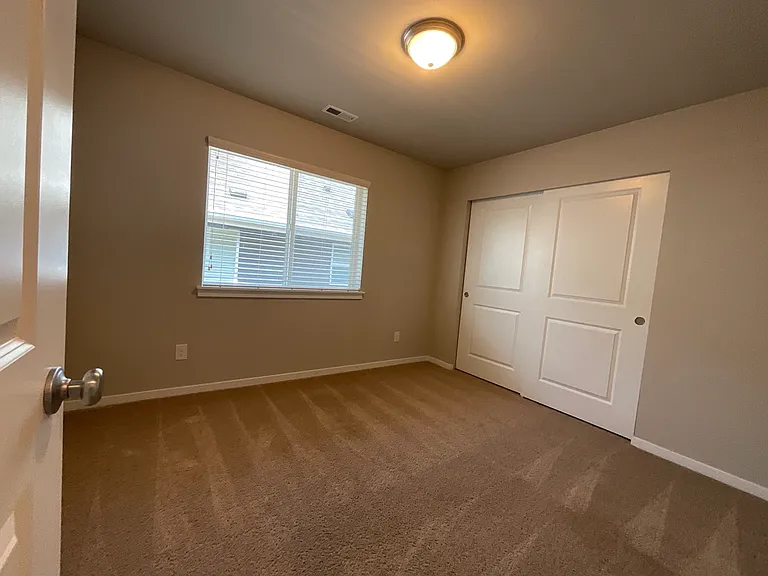 9303 31st Dr SE — Photo 17