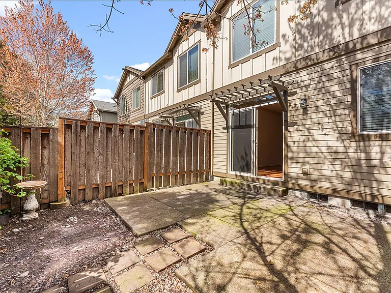 16056 NW Centine Ln — Photo 32