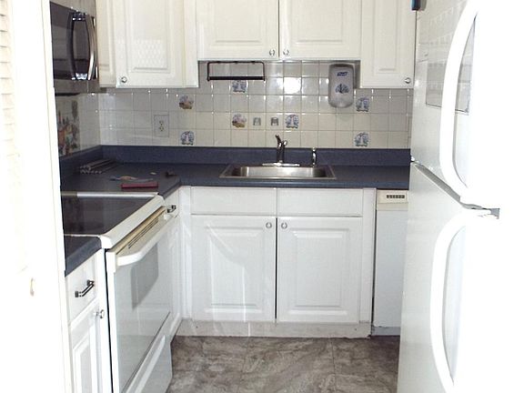 3rd image of 777 SE 2nd Avenue #309B