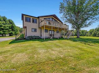 1242 Gallagher Rd, Tobyhanna, PA 18466