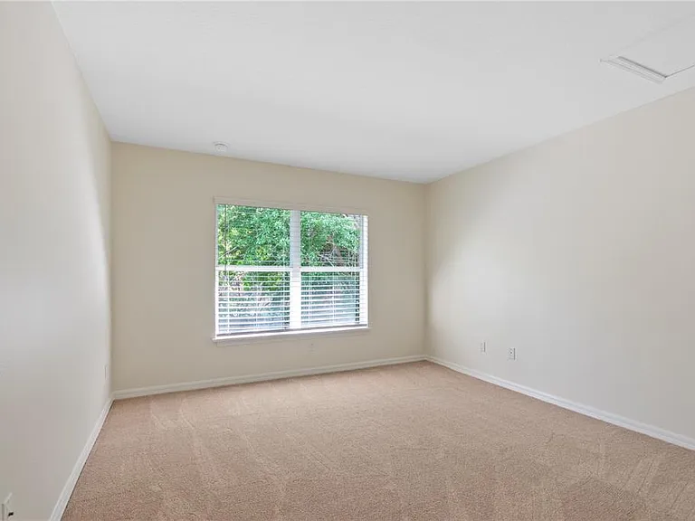 118 Chippendale Ter — Photo 21
