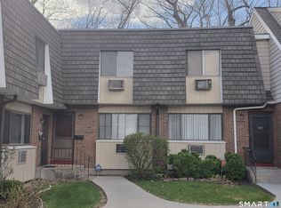 Chateau Woods, Windsor, CT 06095