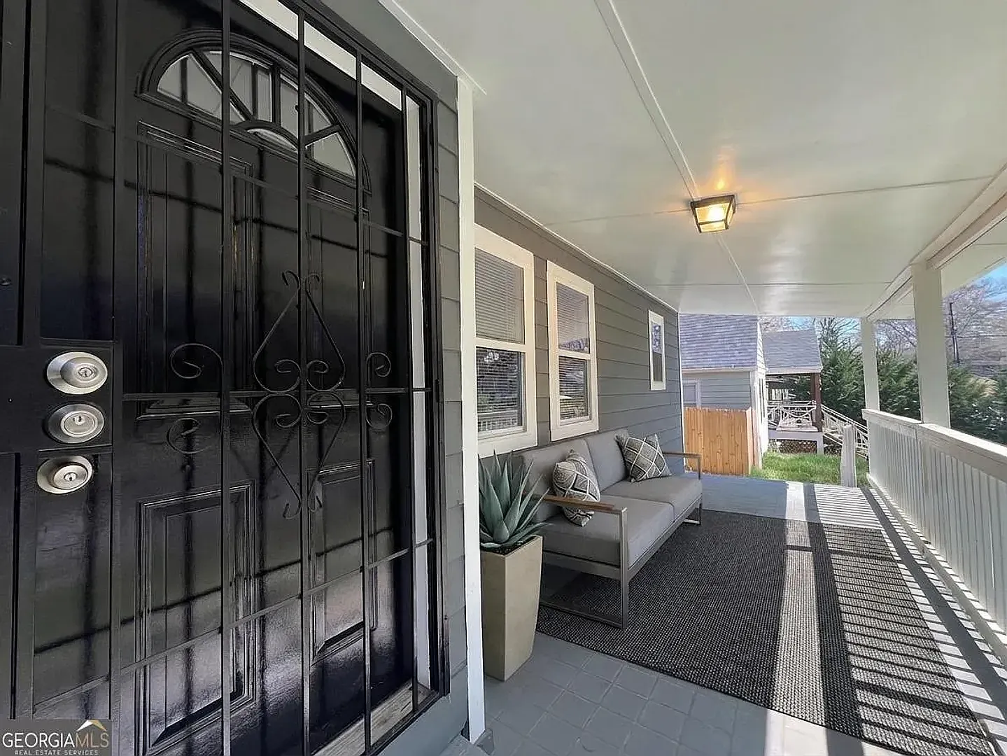 1457 Richland Rd SW — Photo 2