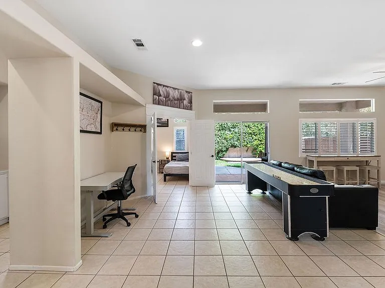 39510 Saint Honore Dr — Photo 13