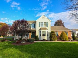 4035 Suncrest Ln, Bethlehem, PA 18020