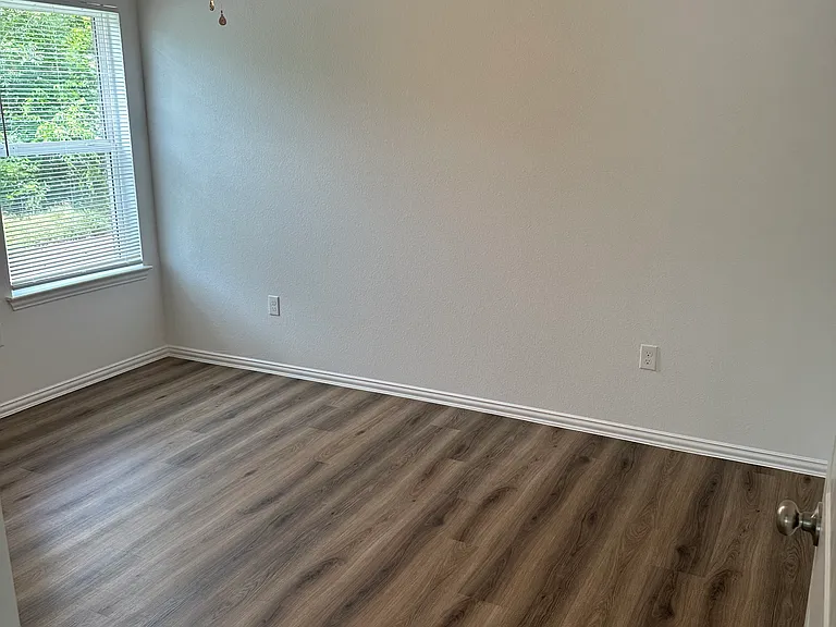 605 E Wolf St — Photo 16