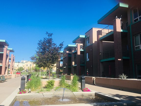 4th image of 1057 W Century Dr #1