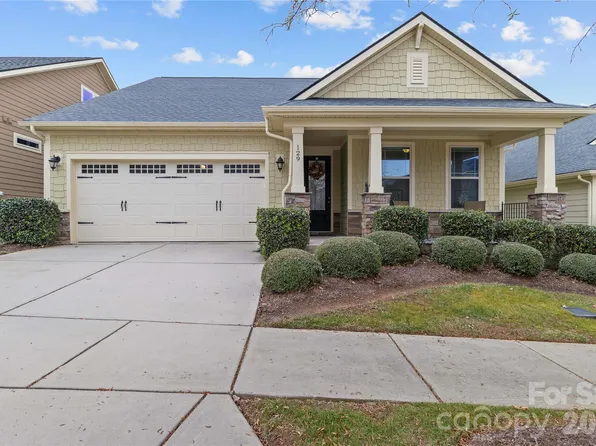 129 Johnson Manor St, Mooresville, NC 28115