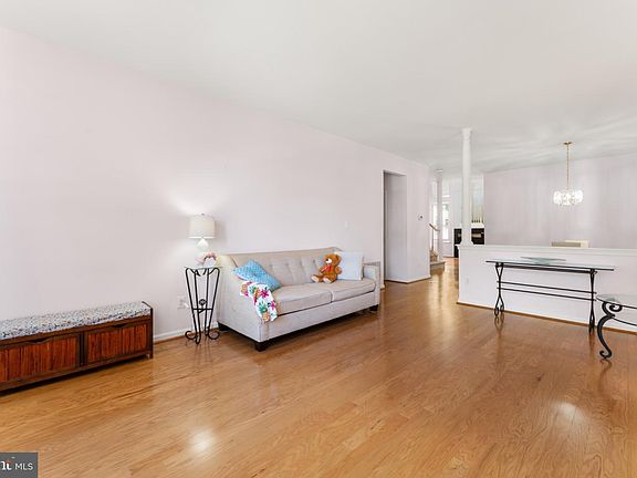 4th image of 117 Lydia Ln