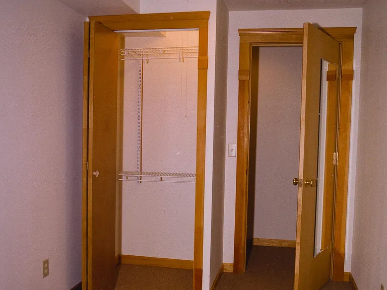 Office/ bedroom