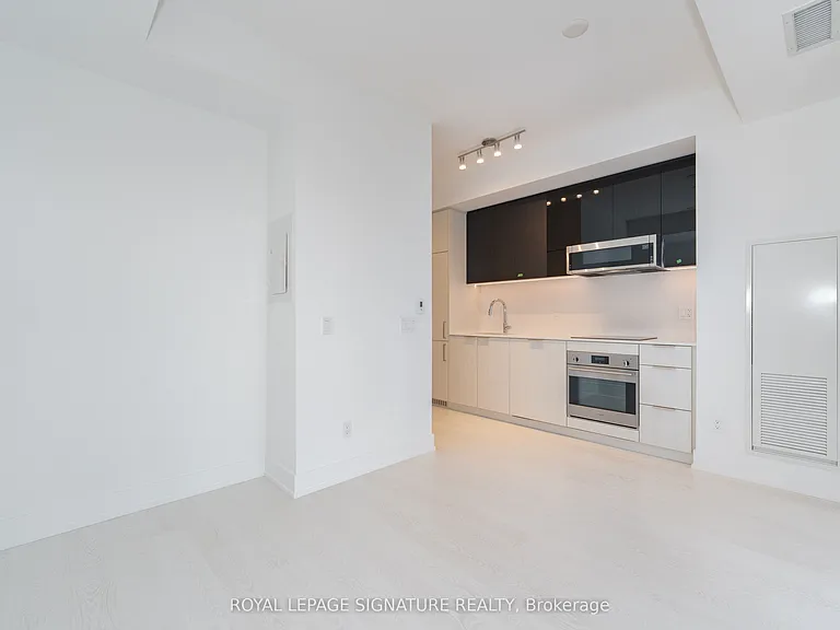 308 Jarvis St #1304 — Photo 5