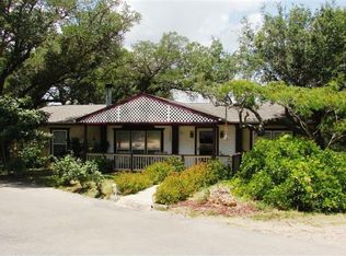 1040 County Road 323, Yoakum, TX 77995