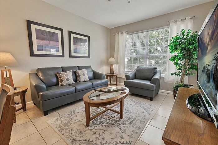 1st image of 8107 Coconut Pl
