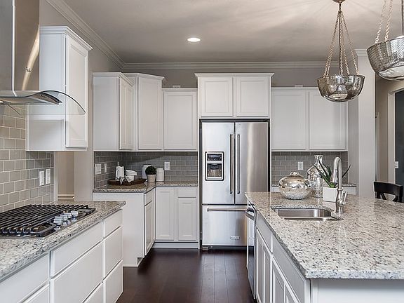 2nd image of 3512 Sugar Pine Ln